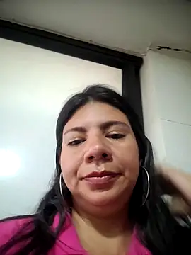 kinky momm online show from April 27, 5:33 pm