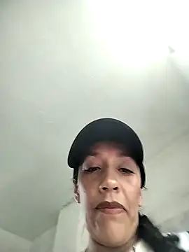 Shantey Laurent online show from March 17, 3:04 pm