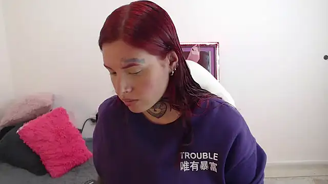 Maddy Vicius19 online show from September 23, 8:12 pm