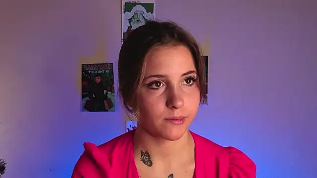 LoveSeekins online show from January 18, 8:01 pm