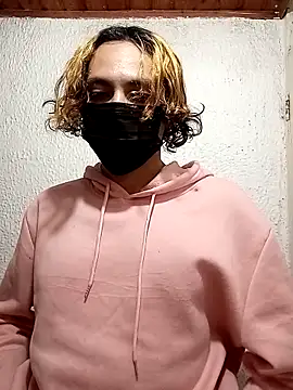 kittymutant99 online show from December 4, 8:06 pm