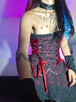 carolinerue online show from November 3, 10:49 am