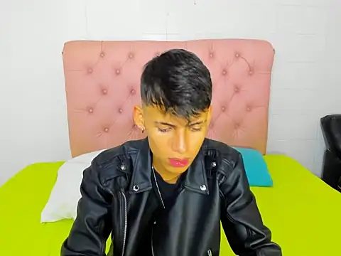 Snapshot of asbeell_grigory chatting on September 29, 8:13 pm asbeell grigory online show from September 29, 8:13 pm
