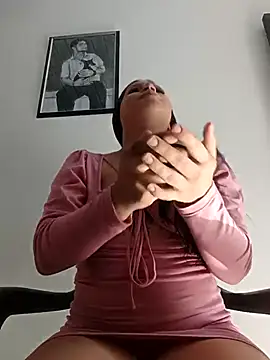 Shell Latina online show from November 8, 1:33 pm