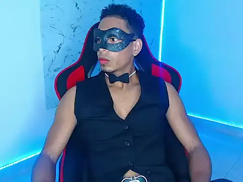 lorian vikel online show from September 14, 9:03 pm