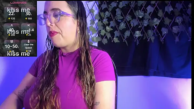 Snapshot of SussanMillerr_ chatting on September 15, 1:27 am SussanMillerr  online show from September 15, 1:27 am