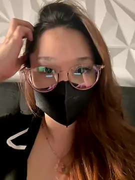 Snapshot of vy_nguyen99 chatting on September 14, 6:45 am vy nguyen99 online show from September 14, 6:45 am