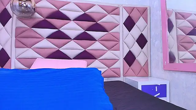 abbyrouss  online show from September 22, 3:08 am