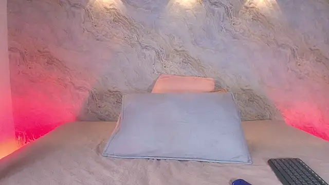 abbyrouss  online show from November 7, 3:06 am