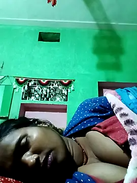 Snapshot of Cm_pooja chatting on February 12, 7:53 pm Cm pooja online show from February 12, 7:53 pm