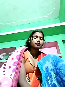 Snapshot of Cm_pooja chatting on February 14, 6:59 pm Cm pooja online show from February 14, 6:59 pm