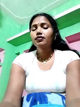 Snapshot of Cm_pooja chatting on February 24, 8:40 pm Cm pooja online show from February 24, 8:40 pm