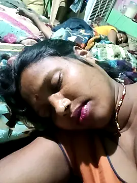 Snapshot of Cm_pooja chatting on March 31, 7:03 pm Cm pooja online show from March 31, 7:03 pm
