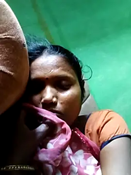 Snapshot of Cm_pooja chatting on April 28, 10:20 am Cm pooja online show from April 28, 10:20 am