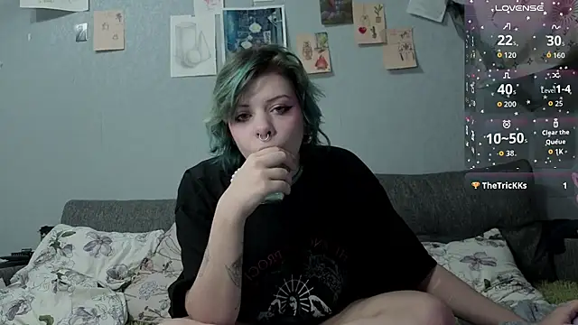 Alice Zev online show from October 12, 5:12 pm