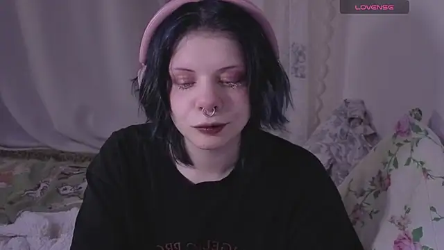 Snapshot of Alice_Zev chatting on July 16, 12:05 am Alice Zev online show from July 16, 12:05 am