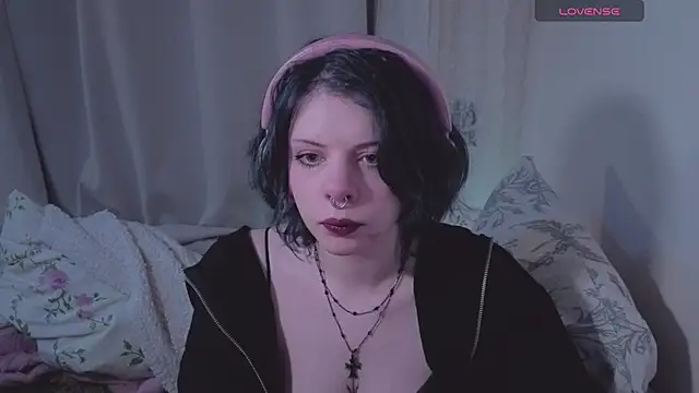 Snapshot of Alice_Zev chatting on July 23, 10:51 pm Alice Zev online show from July 23, 10:51 pm