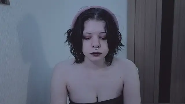 Snapshot of Alice_Zev chatting on August 1, 12:21 am Alice Zev online show from August 1, 12:21 am