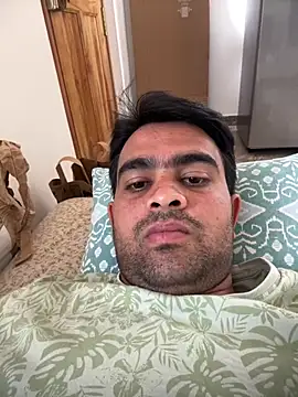 Snapshot of sunnu_97_ chatting on February 16, 6:31 am sunnu 97 online show from February 16, 6:31 am