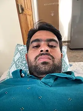 Snapshot of sunnu_97_ chatting on February 28, 5:41 am sunnu 97 online show from February 28, 5:41 am
