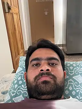 Snapshot of sunnu_97_ chatting on March 5, 5:36 am sunnu 97 online show from March 5, 5:36 am
