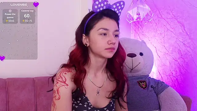 april bennett online show from October 22, 12:16 pm