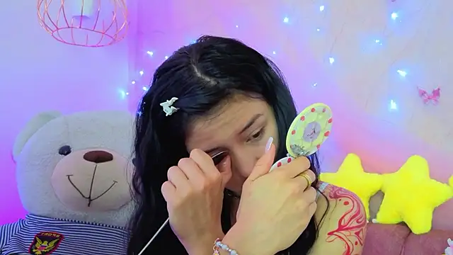 Snapshot of april_bennett chatting on February 16, 12:34 pm april bennett online show from February 16, 12:34 pm