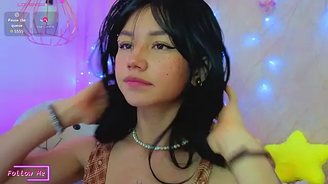 april bennett online show from March 25, 12:55 pm