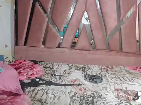 amijacobs online show from April 4, 7:28 am