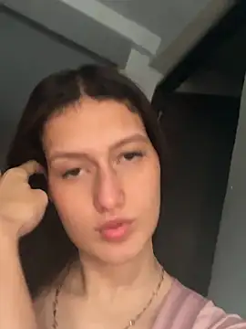 Caroline daring online show from March 28, 8:52 pm