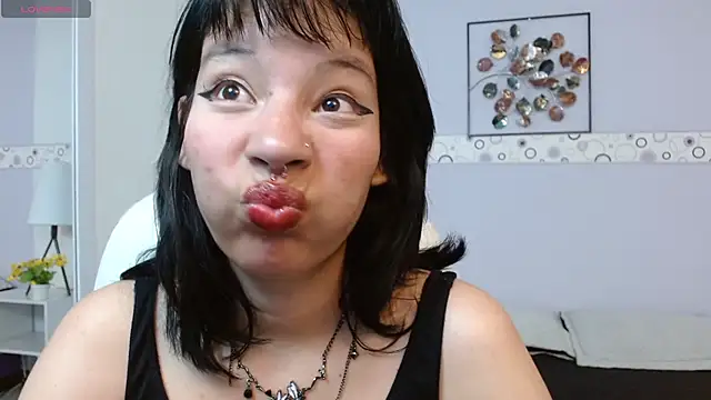 FresaAnix online show from October 16, 7:37 pm