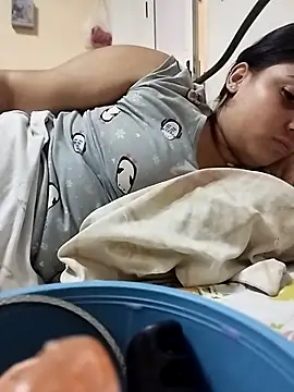 Snapshot of merylinbebe chatting on October 8, 8:28 pm merylinbebe online show from October 8, 8:28 pm