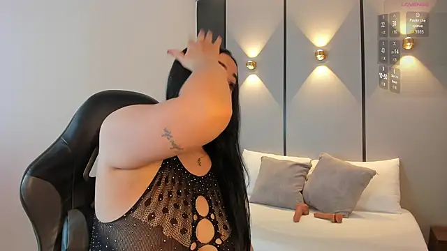 ashly moonn online show from February 2, 12:26 pm