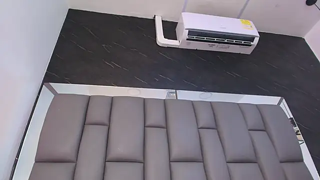 Snapshot of kissme_luna chatting on February 13, 7:10 pm kissme luna online show from February 13, 7:10 pm