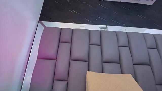 Snapshot of kissme_luna chatting on February 27, 7:03 pm kissme luna online show from February 27, 7:03 pm