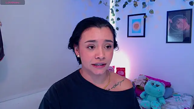 MarilynWhite  online show from October 13, 7:47 pm