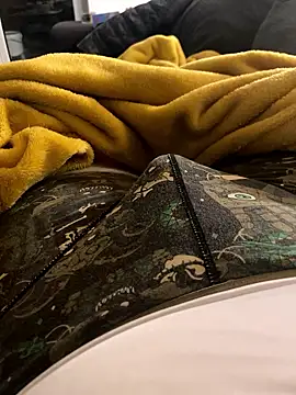 Snapshot of mystery420_ chatting on January 13, 8:25 pm mystery420 online show from January 13, 8:25 pm