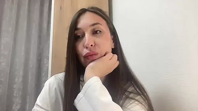 Snapshot of Orvina chatting on May 25, 11:22 pm Orvina online show from May 25, 11:22 pm