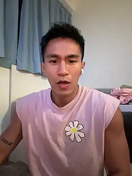 Snapshot of gooodboiii chatting on October 5, 4:38 pm gooodboiii online show from October 5, 4:38 pm