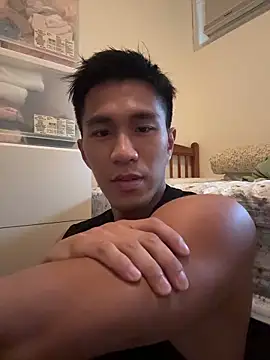 Snapshot of gooodboiii chatting on October 23, 7:40 am gooodboiii online show from October 23, 7:40 am