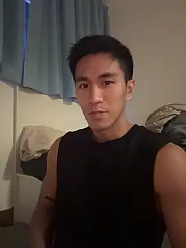 Snapshot of gooodboiii chatting on November 8, 10:26 am gooodboiii online show from November 8, 10:26 am