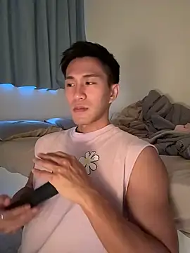 Snapshot of gooodboiii chatting on November 22, 9:19 am gooodboiii online show from November 22, 9:19 am