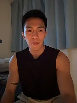 Snapshot of gooodboiii chatting on December 18, 2:34 pm gooodboiii online show from December 18, 2:34 pm