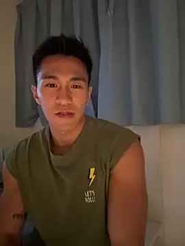 Snapshot of gooodboiii chatting on December 22, 4:48 pm gooodboiii online show from December 22, 4:48 pm