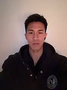 Snapshot of gooodboiii chatting on January 8, 2:08 pm gooodboiii online show from January 8, 2:08 pm