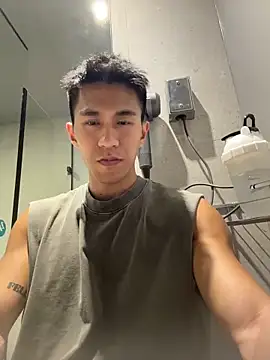 Snapshot of gooodboiii chatting on March 9, 2:54 pm gooodboiii online show from March 9, 2:54 pm