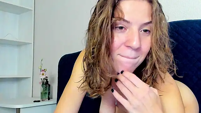 Snapshot of lost_moon chatting on September 13, 3:01 pm lost moon online show from September 13, 3:01 pm