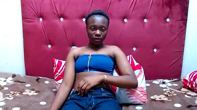 Snapshot of Cloud9boo chatting on October 14, 9:48 pm Cloud9boo online show from October 14, 9:48 pm