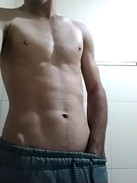 Max novato online show from March 26, 10:15 pm