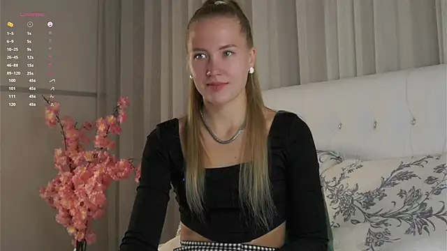 AlbaMesick online show from September 19, 12:06 pm